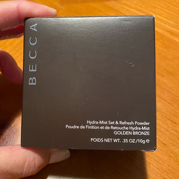 BECCA Hydra-Mist Set & Refresh Powder - Picture 4 of 16